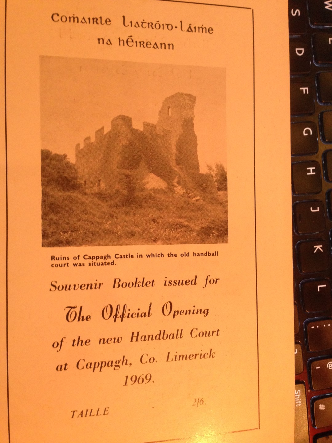 denis-hawkes-book-cover